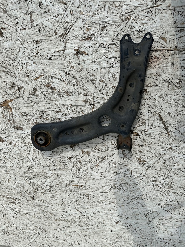 фото №1, Leon iii lift golf vii рычаг левый перед 5q0407151l