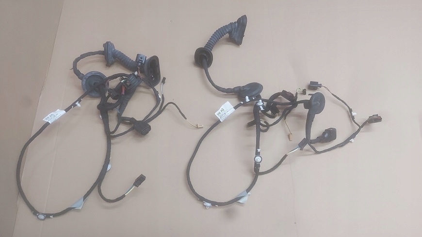 фото №1, Audi q7 4l жгут дверь задняя перед bose keyless