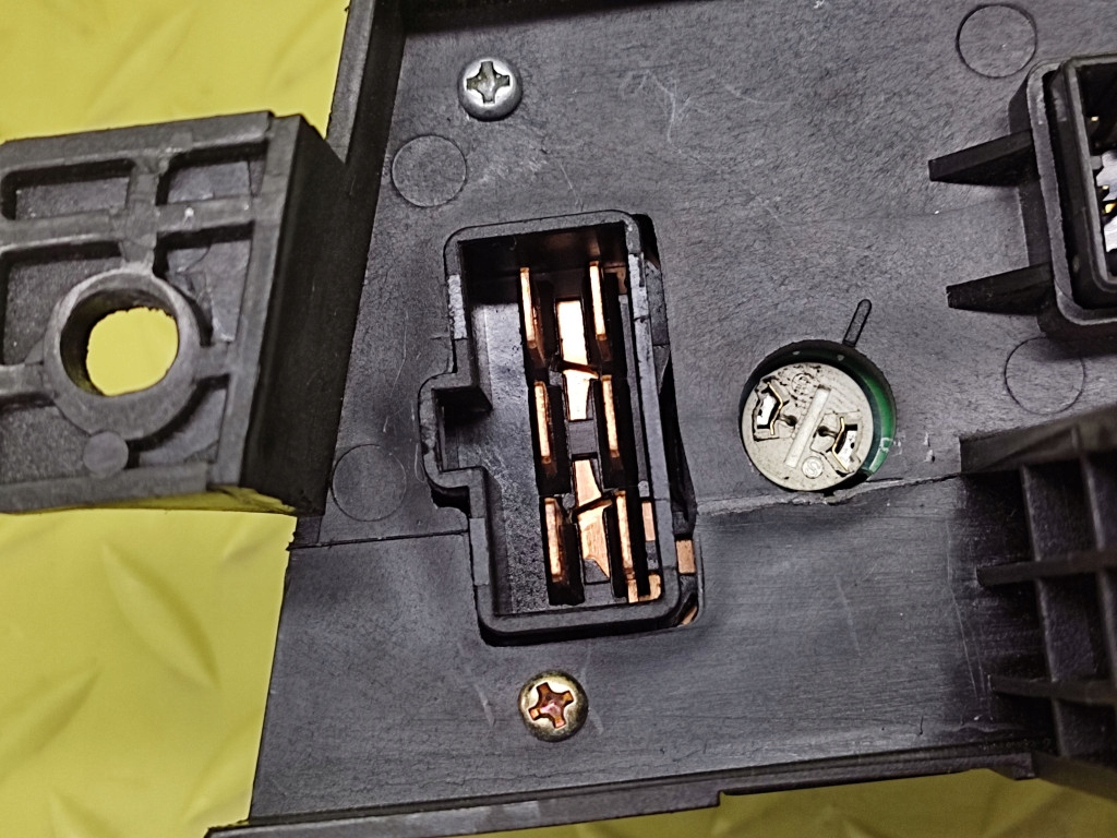 фото №6, Ssangyong actyon панель обдув кондиционера 6870031030