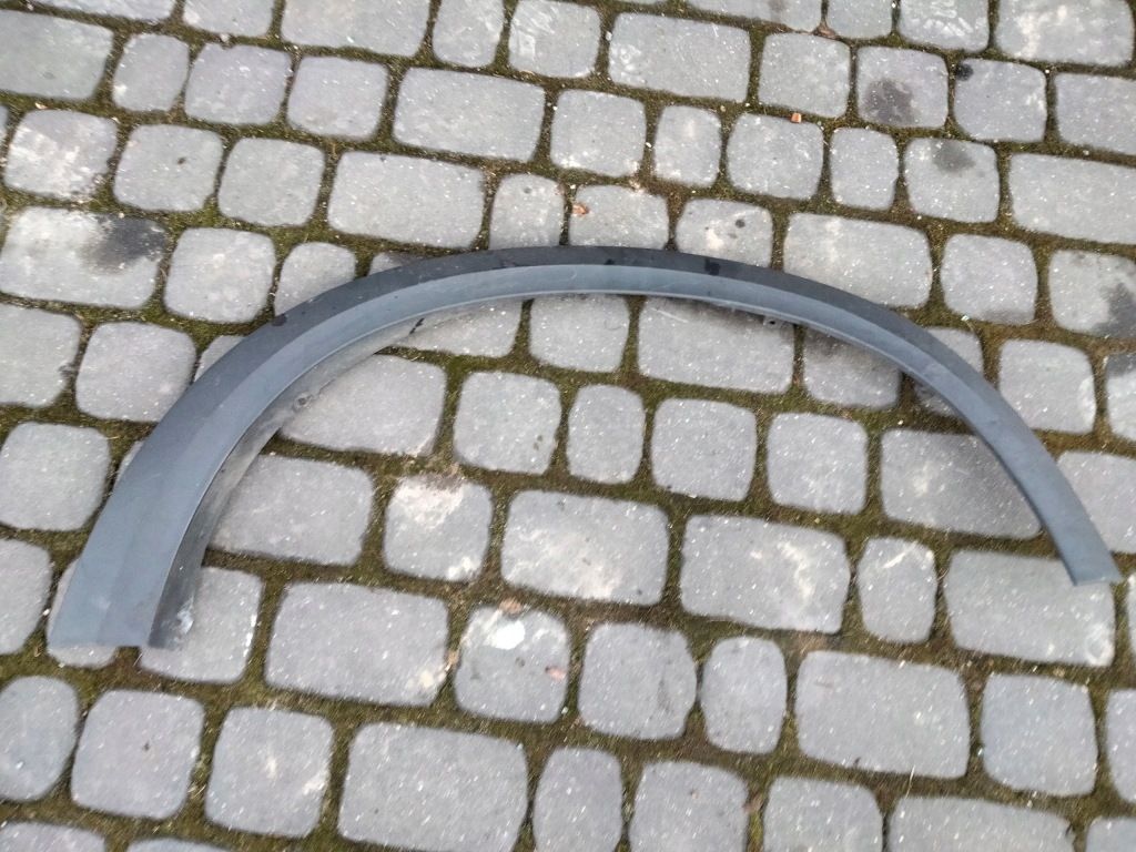 фото №1, Молдинг крыла правая volvo xc90 i 2.9 b 30655182