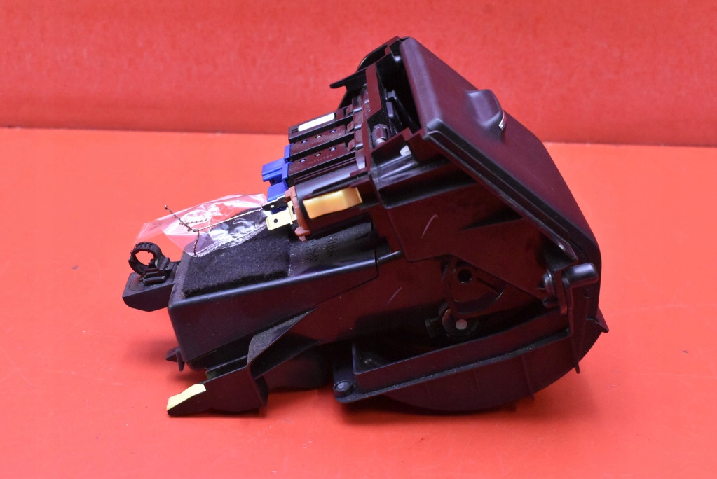 фото №5, Бардачок туннель среднего 55414-02320 toyota auris ii e18 lift 15-18