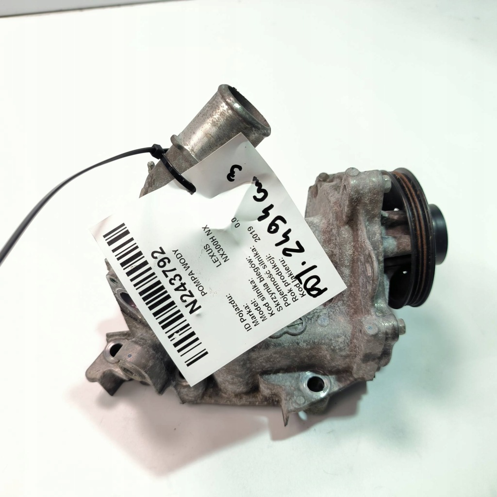 Насос воды 224100-0432 lexus nx300h nx Недорого