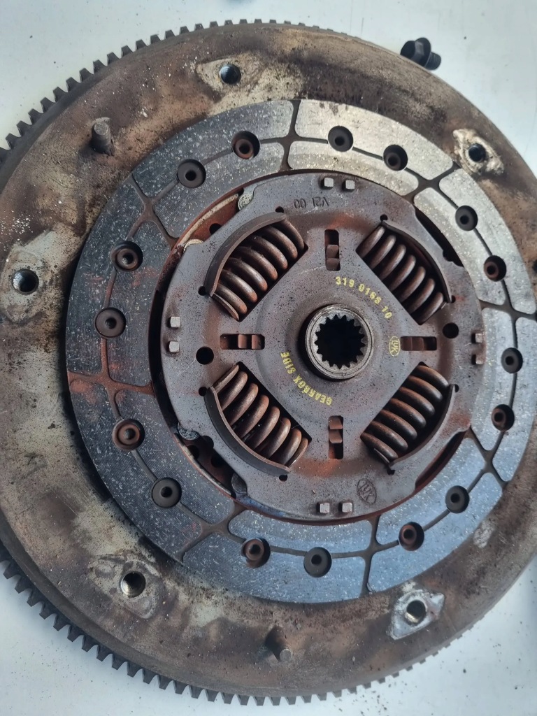 фото №5, Ford fiesta mk6 сцепление диск колесо прижим комплект 1.3 b