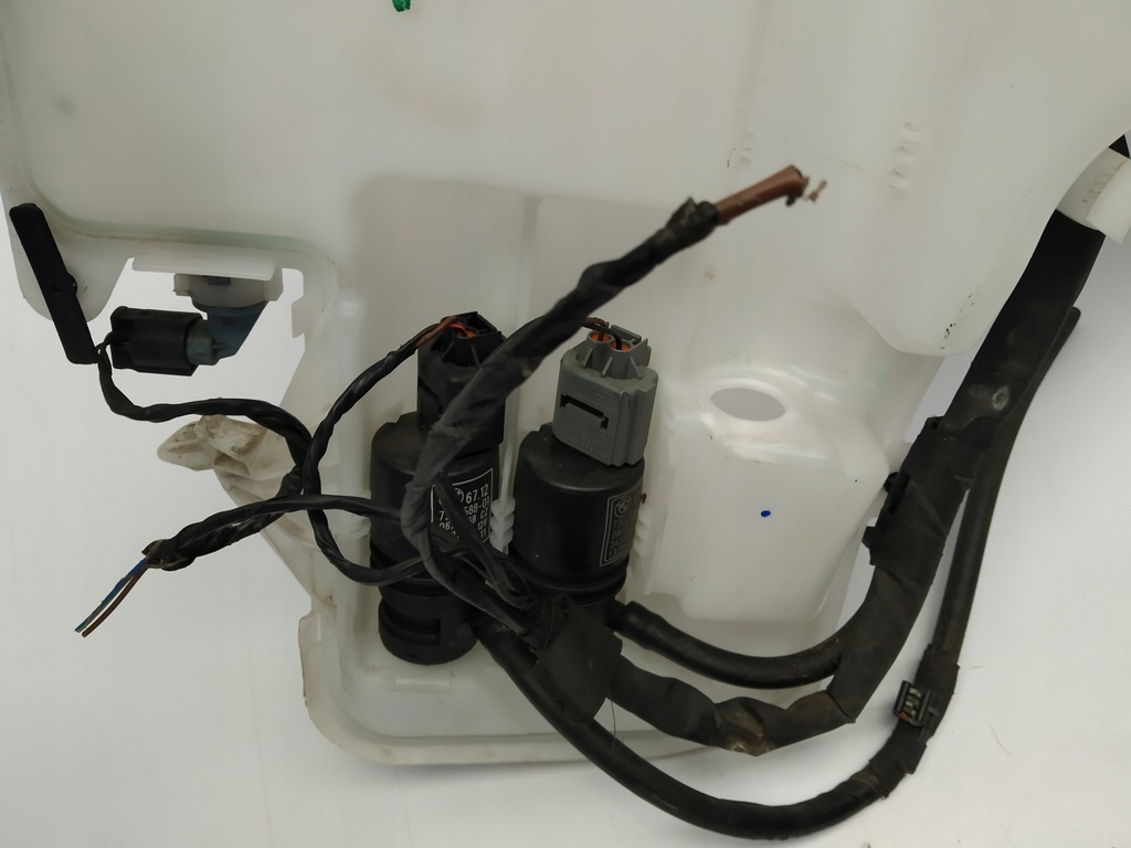 фото №8, 09+ x1 bmw e84 бачок омывателя помпа