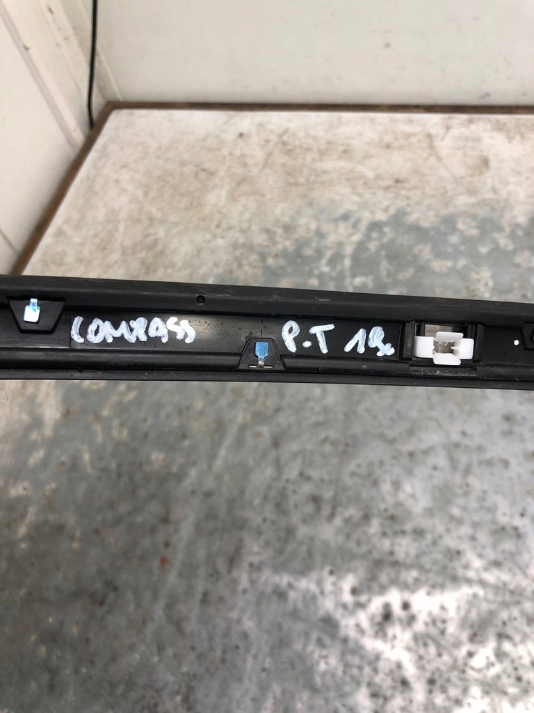 фото №6, Молдинг хром правий задня jeep compass ii 5xq41dx8af