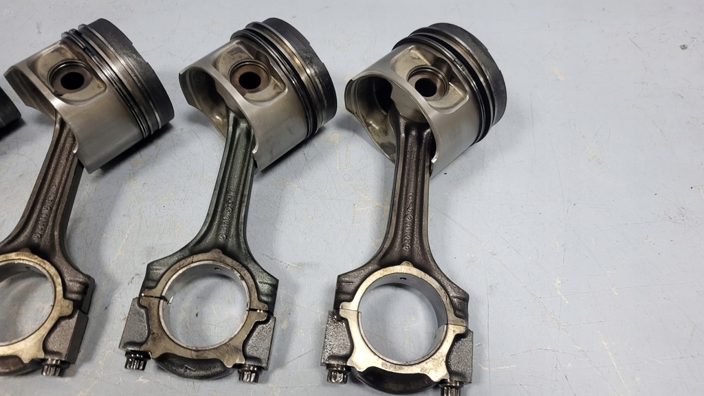 фото №4, Поршень шатун mercedes w124 2.5d