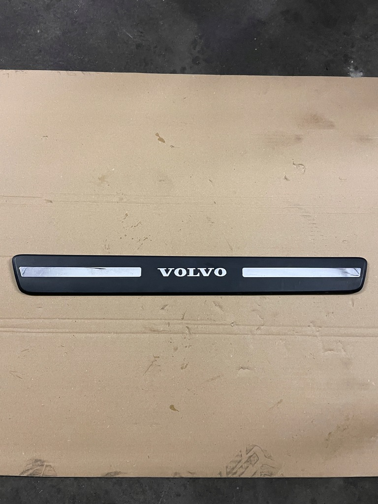 фото №1, Volvo xc60 lift молдинг накладка поріг ліва 31349002