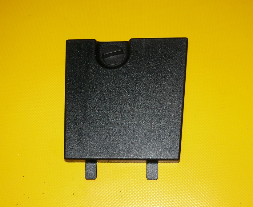 фото №1, Захист заглушка лампи правий задня внутрішня audi a8 d2 lift 99-02 4d1863508b