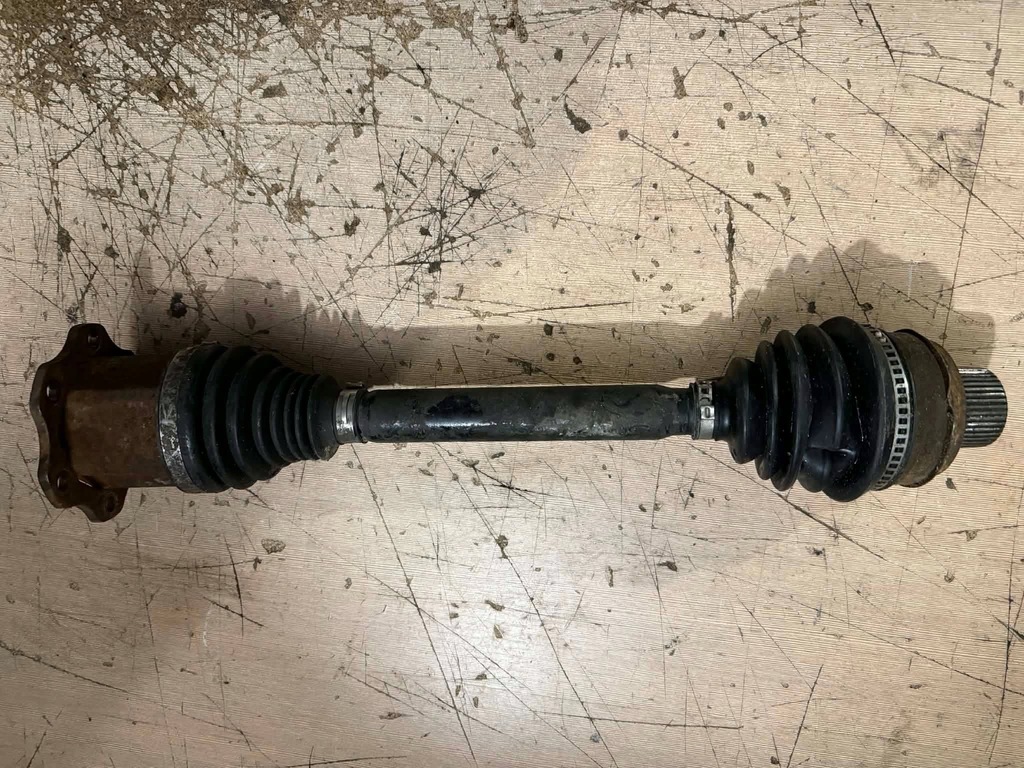 фото №2, Привідний вал перед audi q5 8r