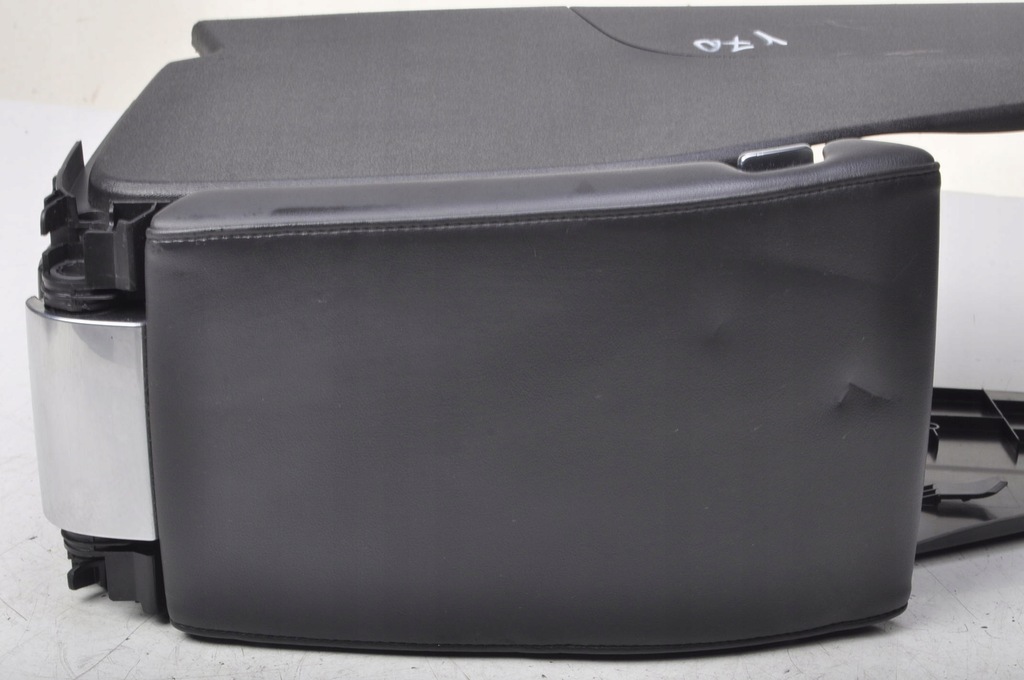 фото №5, Volvo v70 iii туннель средний подлокотник