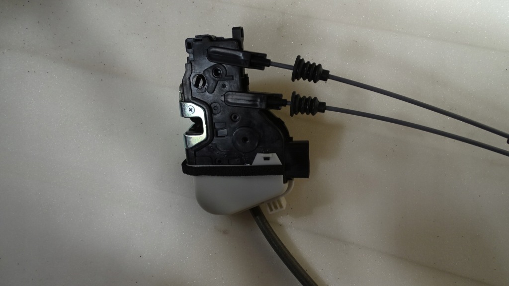 фото №3, Замок двері правий задня hyundai santa fe iii