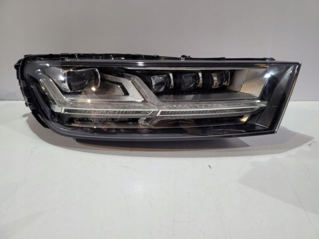 Купити Audi q7 4m фара full led matrix - r 12846