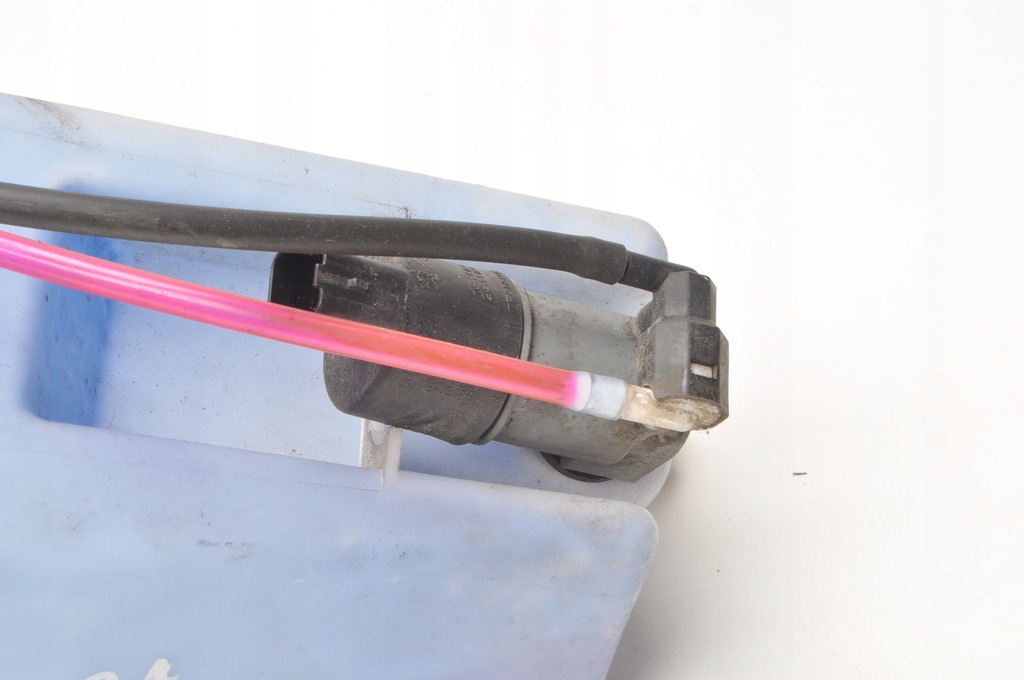 фото №5, Nissan micra iv k13 1.2 бачок омивача