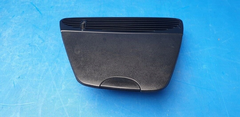 фото №9, Решітка повітропровід бардачок панель приладів приладова alfa 166