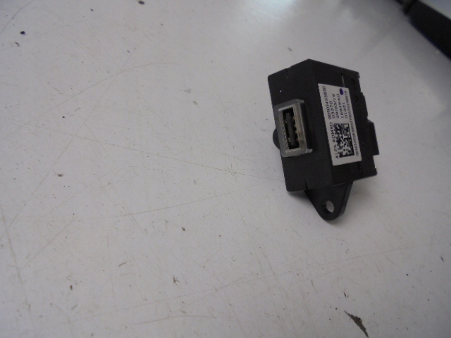 фото №1, Разъём usb alfa romeo stelvio