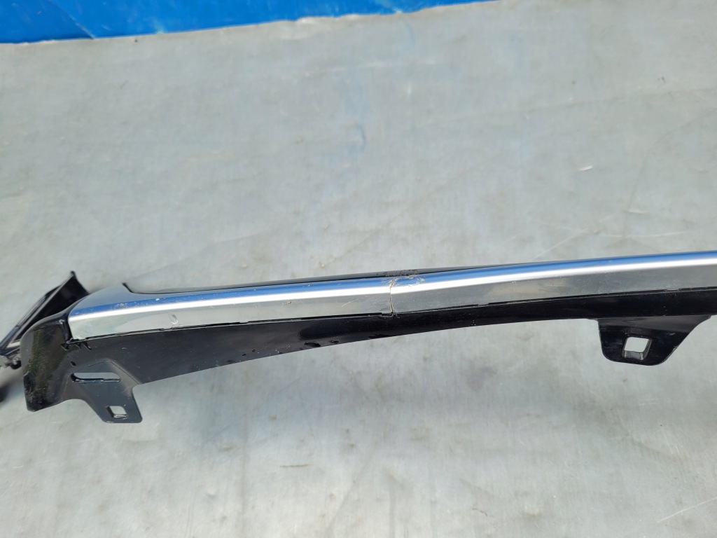 фото №10, Toyota corolla e21 hb kombi gr sport 19- молдинг нижняя бампера решётка