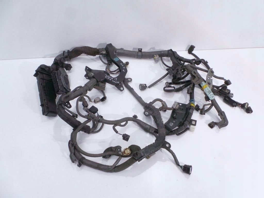 фото №1, Lexus is 300h 200t 2016 2.5h жгут двигателя 82125