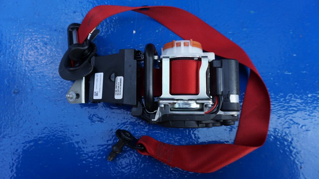 фото №1, Mercedes a w 177 - лівий передній pas безпеки