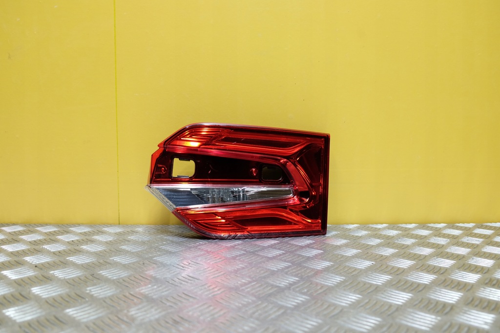фото №1, Honda odyssey 2018- лампа задняя правая usa