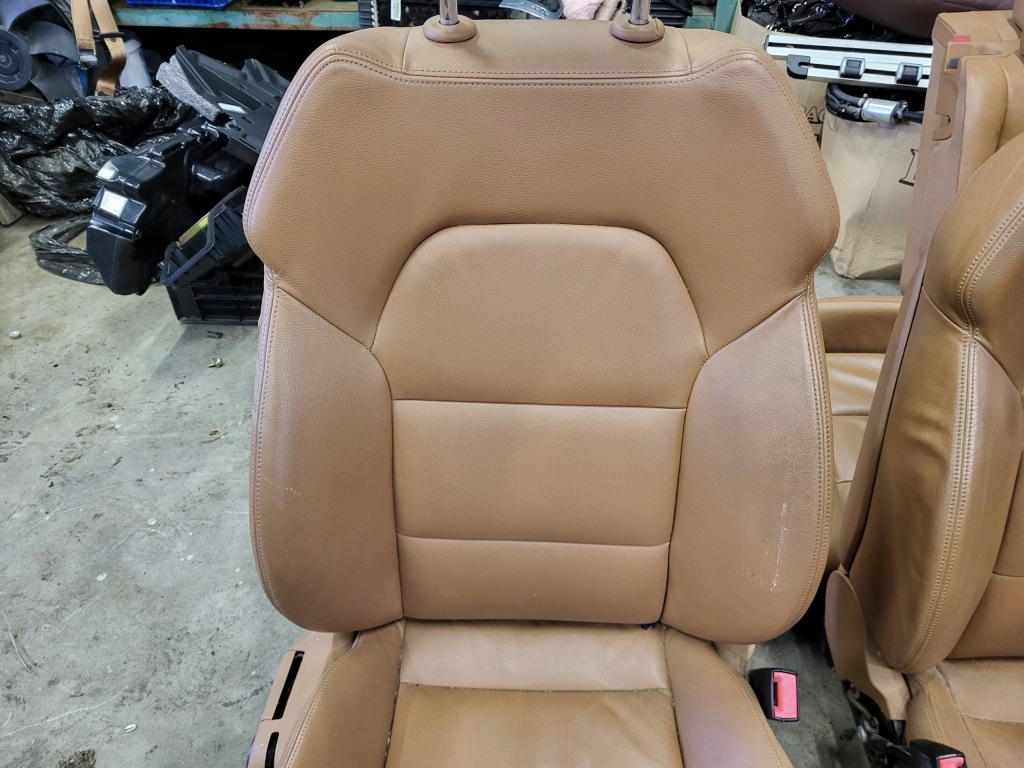 фото №6, Audi a6 c6 kombi сиденья комплект левый правый подогрев заднее сиденье кожаный кожа