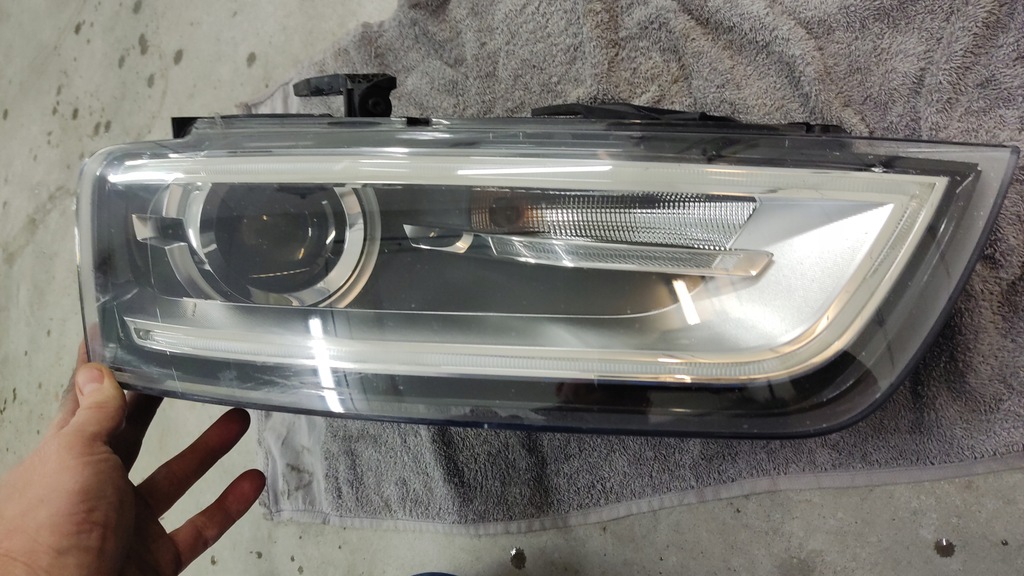 фото №10, Audi q3 лампа правая 8u0941030h europa