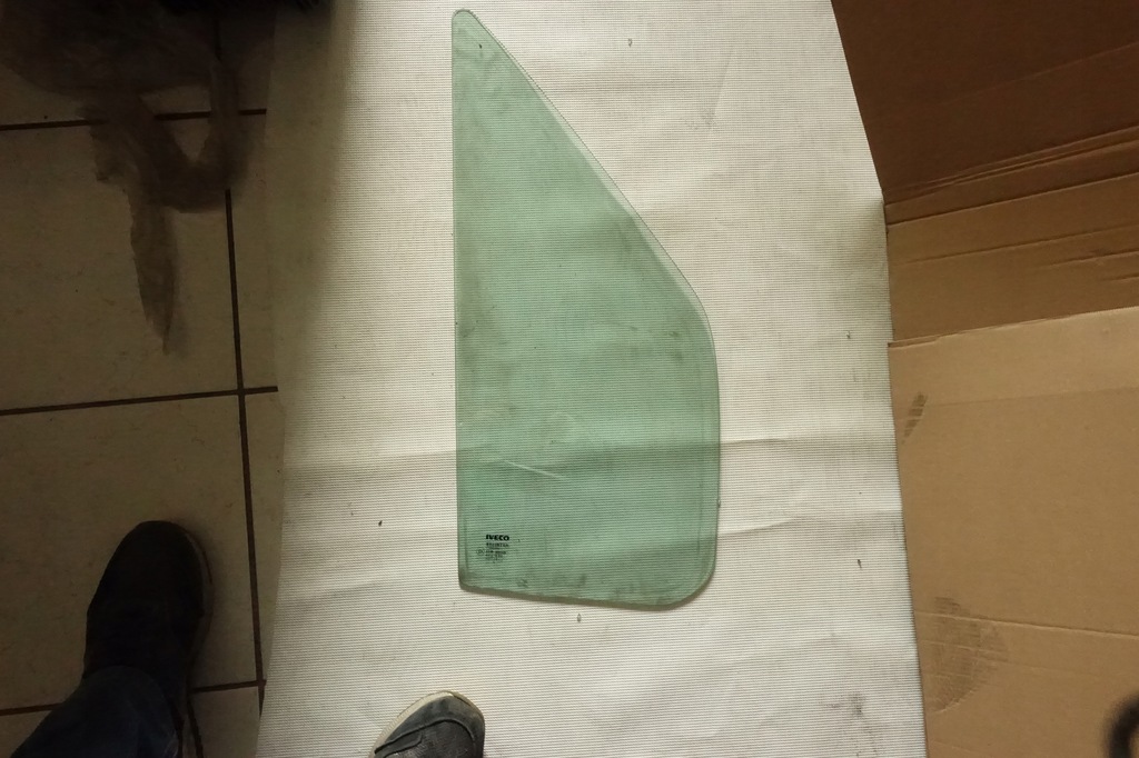 фото №1, Szybaprawa трикутник iveco daily /master 99-14