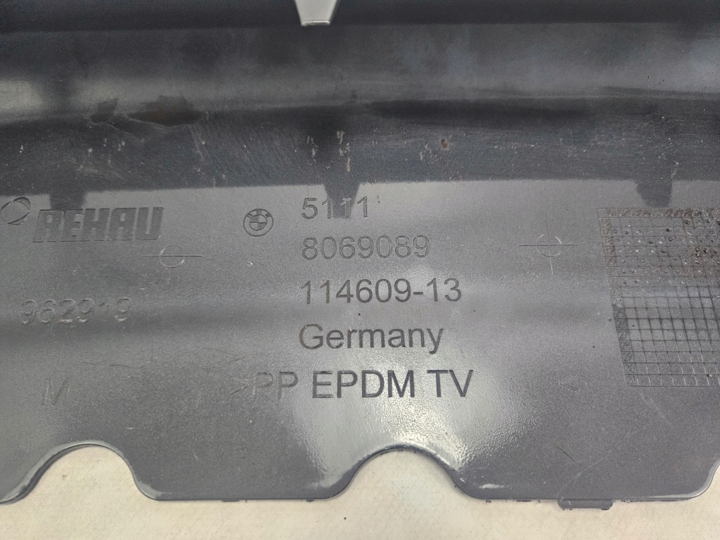 Bmw x2 f39 m набір 2017 - 2023 молдинг накладка бампера перед 8069089 Оригінал