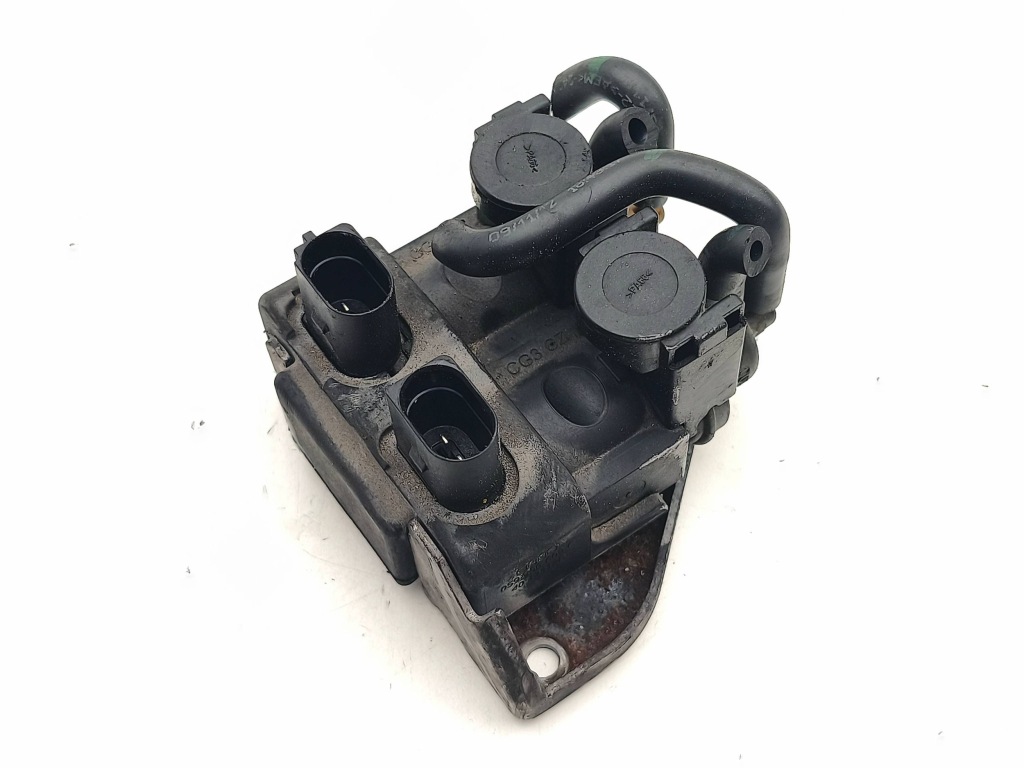 Audi a6 allroad c7 клапан par топлива 2013 059906629e Недорого