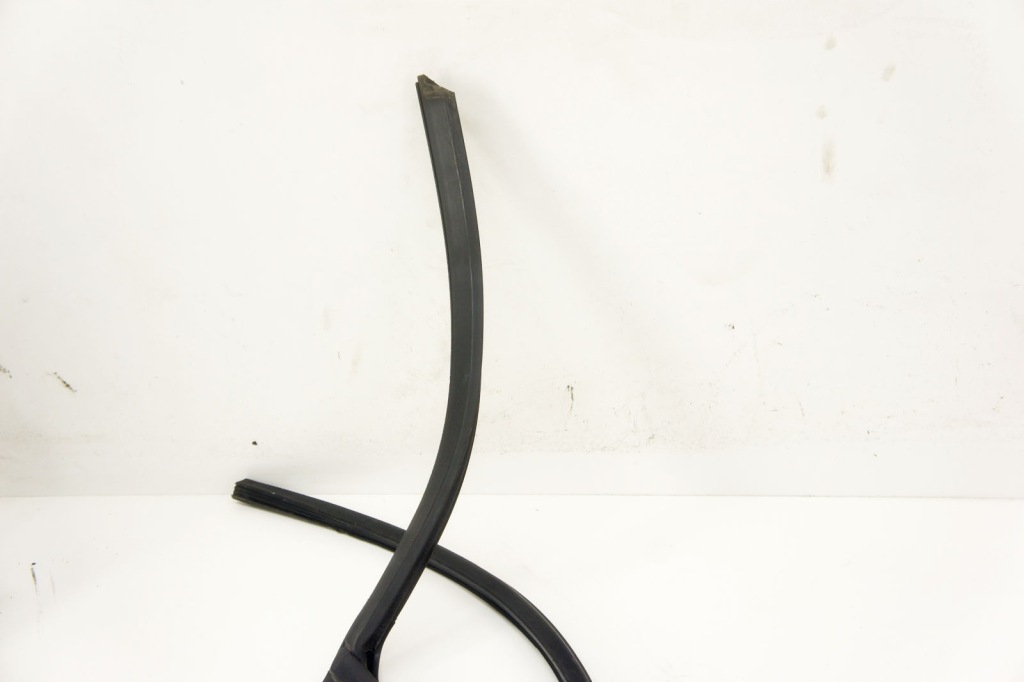 фото №6, Ni281 vw tiguan i 5n прокладка стекло левый задняя