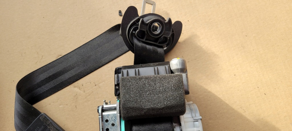 A6 c7 4g рестайлінг  ремінь безпеки ліве перед 4g8857705f Київ