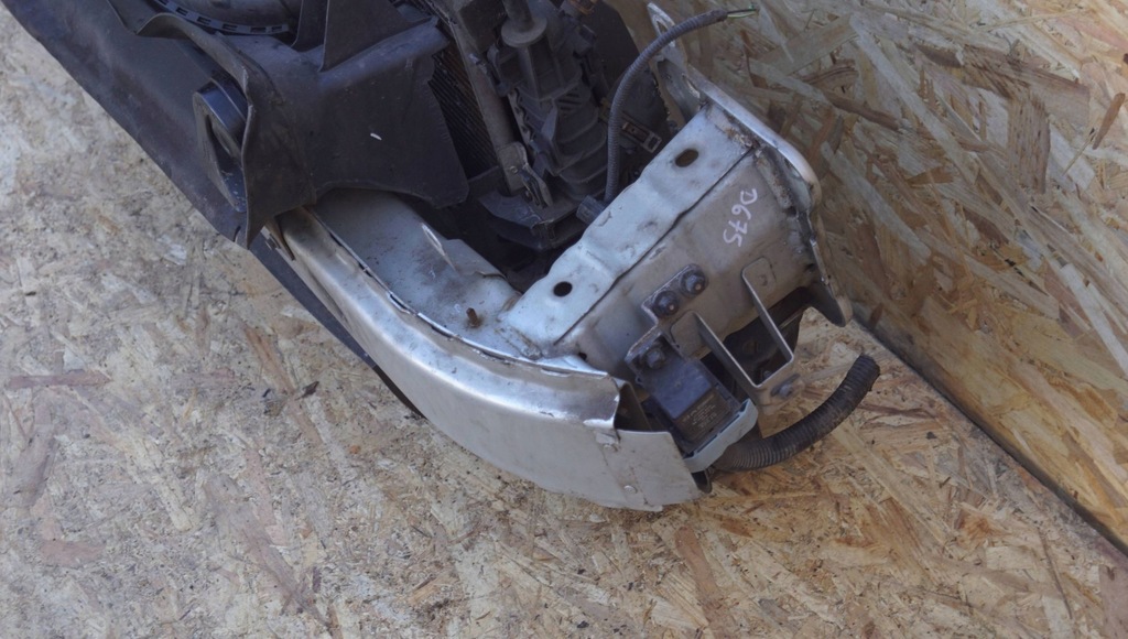 фото №7, Volvo s40 ii v50 1.6d pas передний kompletny d675