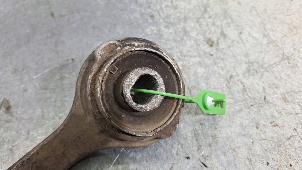 фото №7, Важіль правий перед 20305 mercedes c w203 clk w209 slk r171