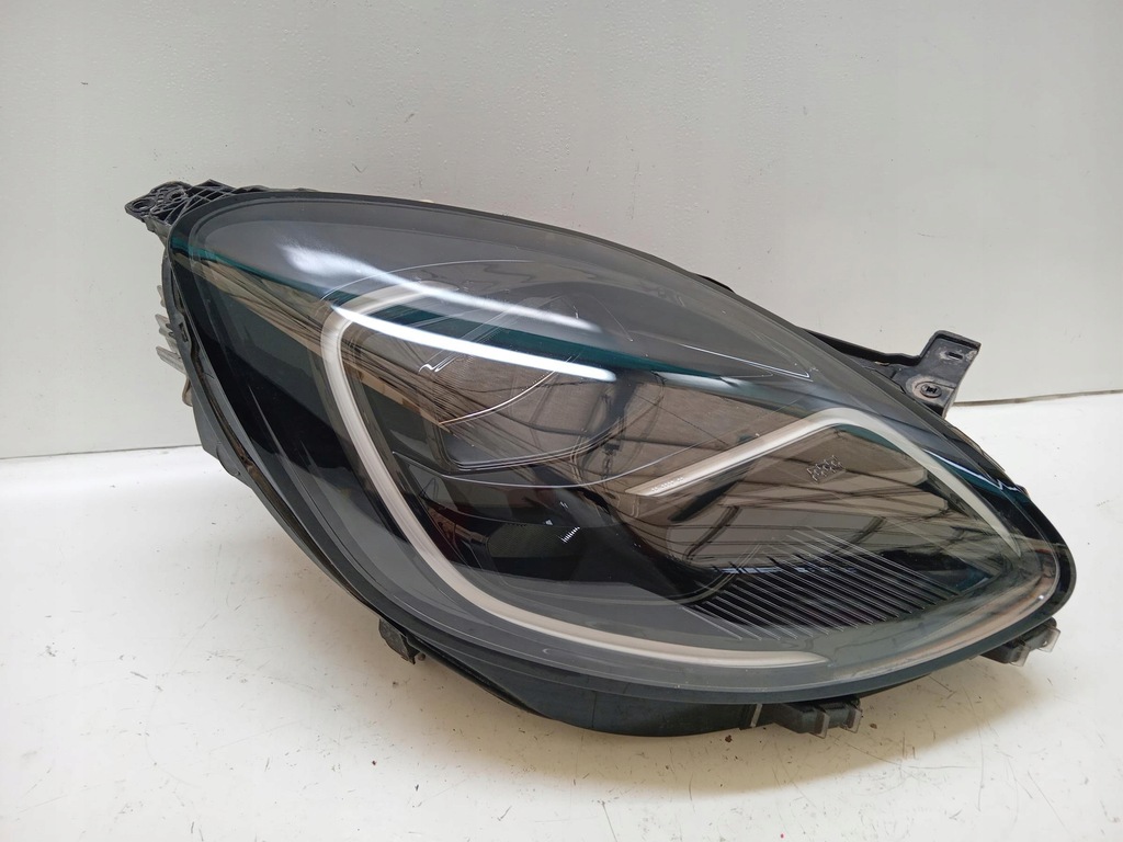 фото №1, Лампа права перед led ford puma mk2