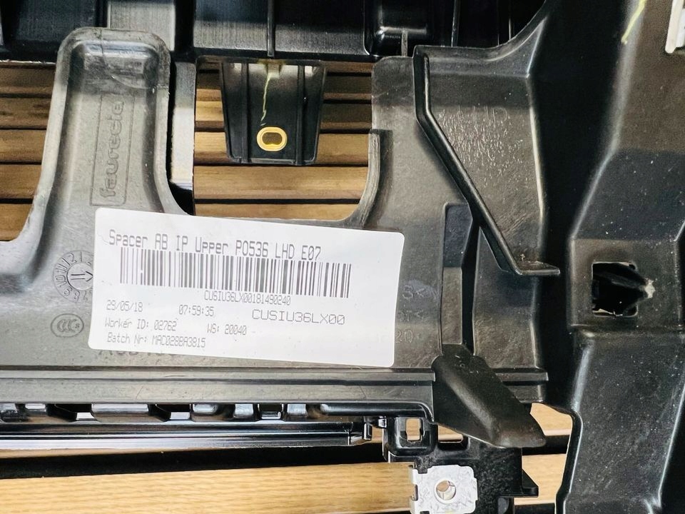 фото №12, Porsche cayenne приборная панель приборная панель 9y1857003p