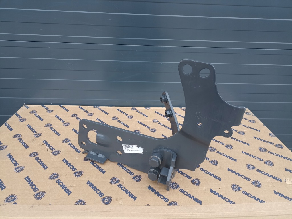 фото №1, Кронштейн бампера scania 2691089