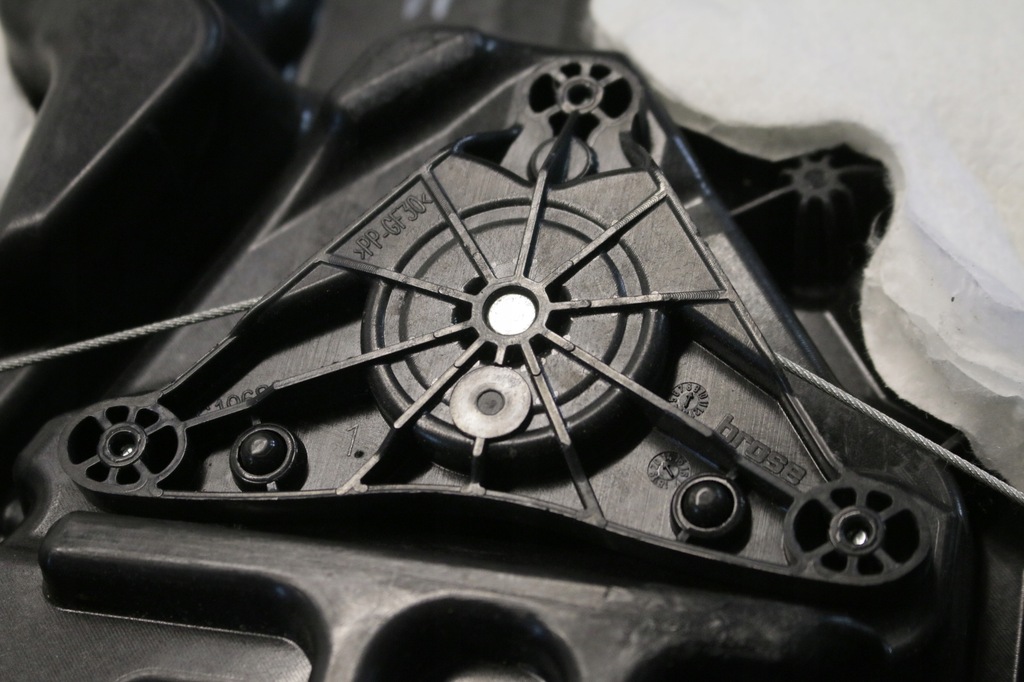 фото №6, Механизм стекло правый задняя bmw 7 g11