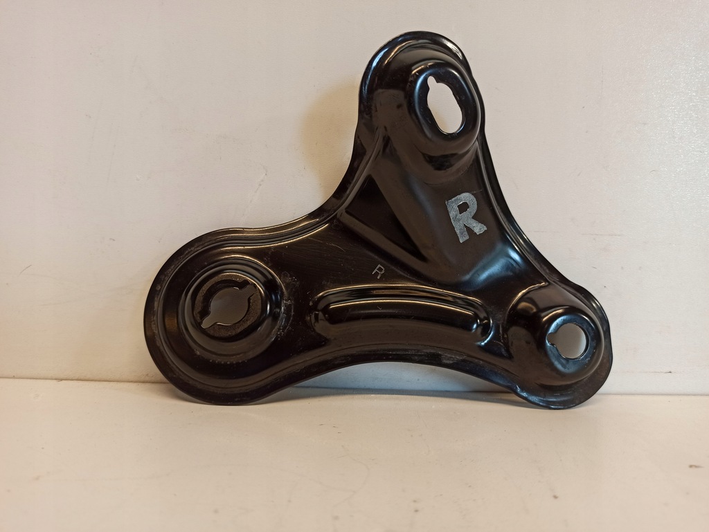 фото №1, Кронштейн кронштейн подрамник правый hyundai ioniq