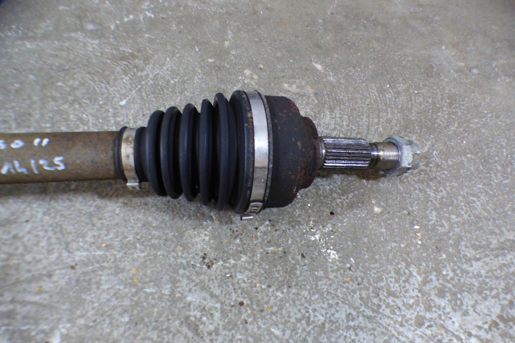 Приводной вал левая правая 9677916280 9677916180 citroen c4 picasso 2 1.6 hdi с Разборки