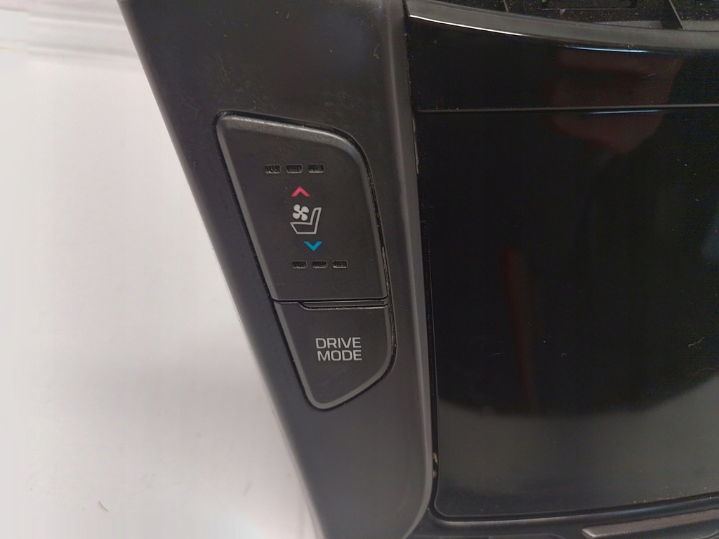 фото №11, Панель aux бардачок вимикач підігрів hyundai i40