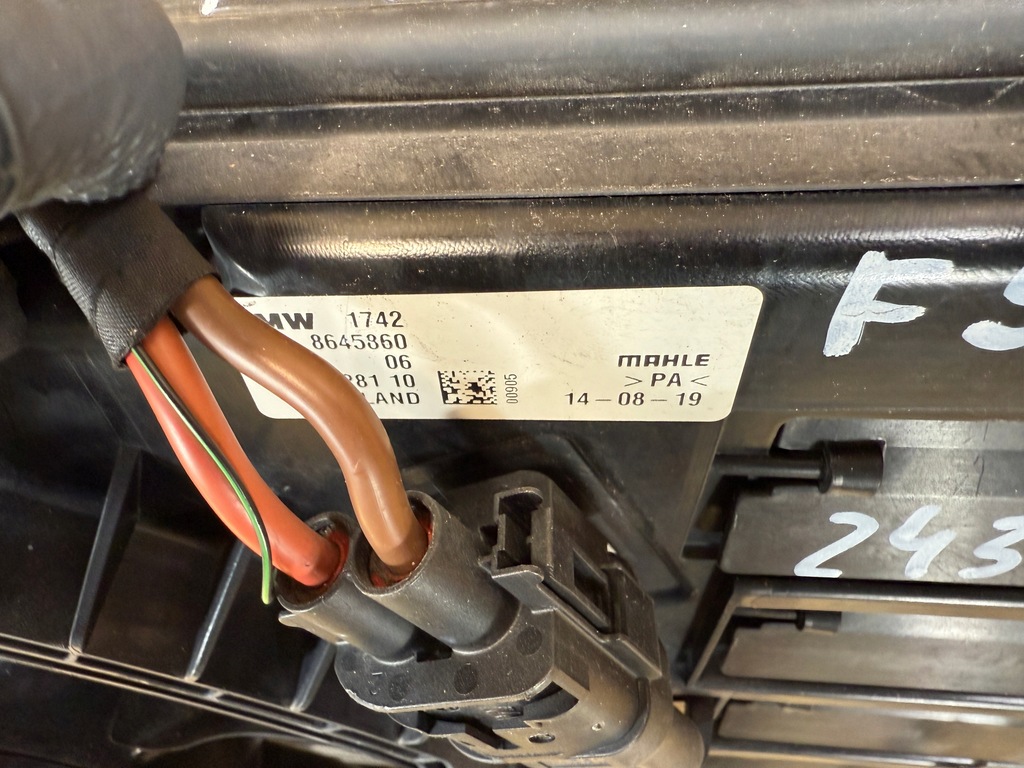 фото №8, Комплект радиатор радиатор вентилятор bmw 1 f40 2 f44 mini f55 f56 f57 1.5t