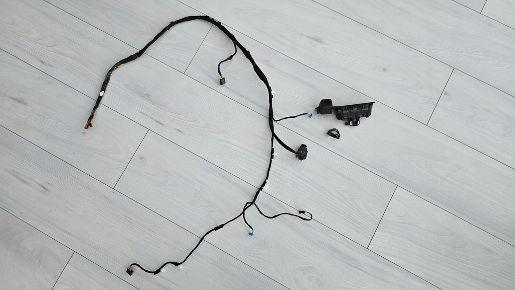 фото №1, Bmw камера заднего вида icam2-r 9838336 g20 полный набор