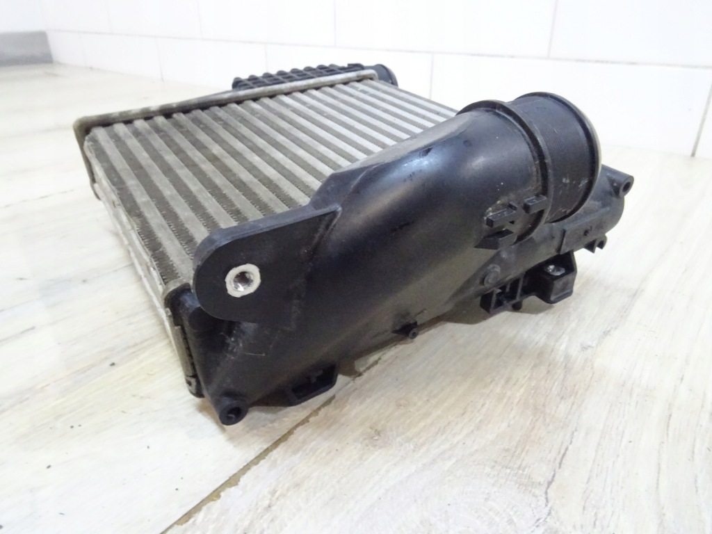 Peugeot 508 ii 1.5d ^ интеркулер радиатор воздуха p9675627980 Недорого