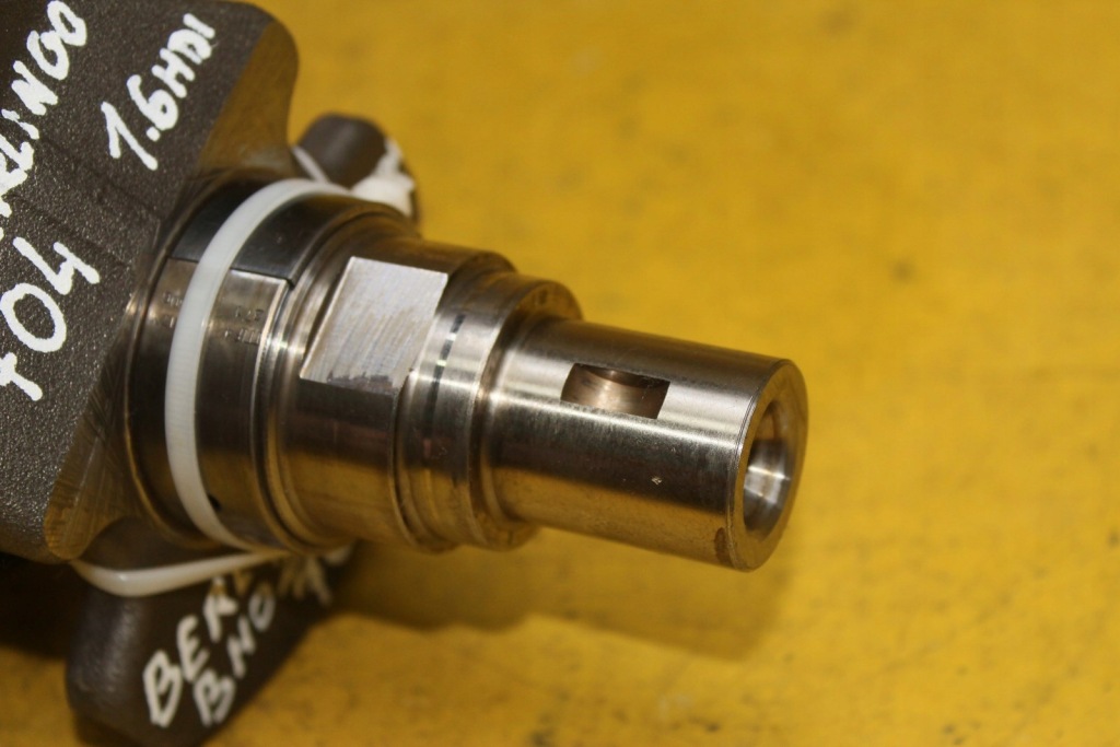 Wał колінчастий berlingo bh02 1.6 hdi 10jbhu Недорого