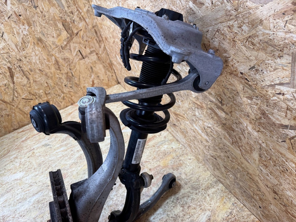 фото №9, Подвеска амортизатор рычаг поворотный кулак правый перед porsche macan 95b