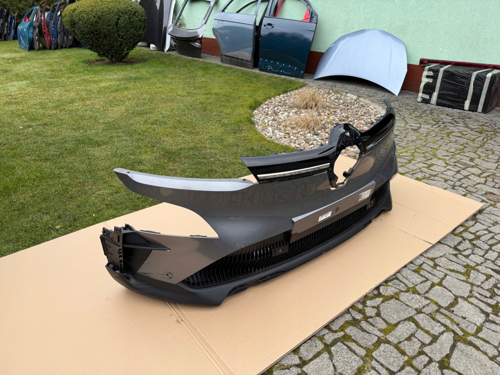 фото №4, Бампер передний пол решётка радиатора renault megane v e tech e-tech 2022 - 2025 .