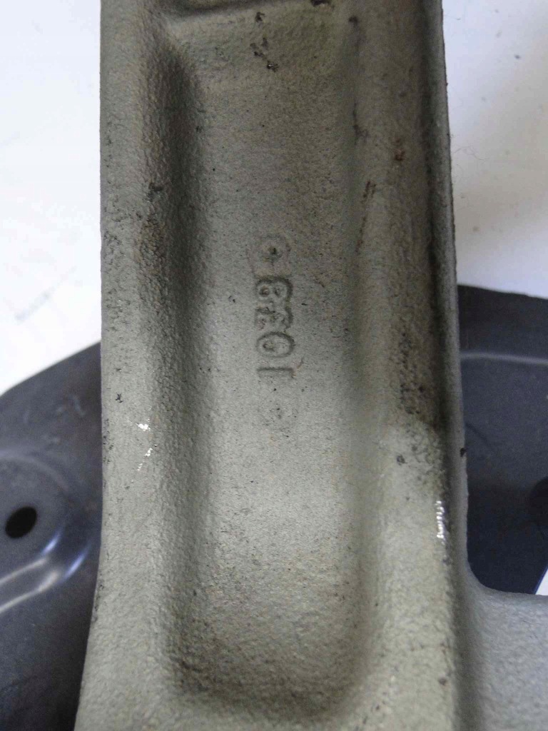 Mercedes ml w164 164 рестайлінг  поворотний кулак права передня Київ