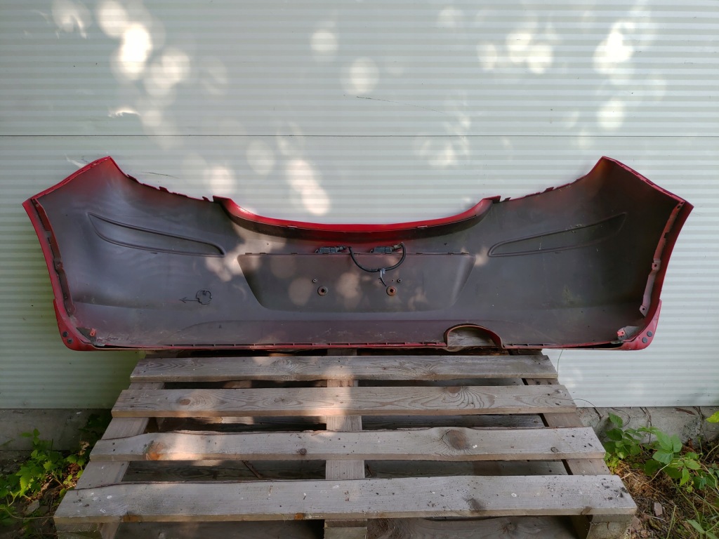 Бампер задний  задний opel corsa d рестайлинг  opc line 3 дверь 2011-2014 красный в Украине