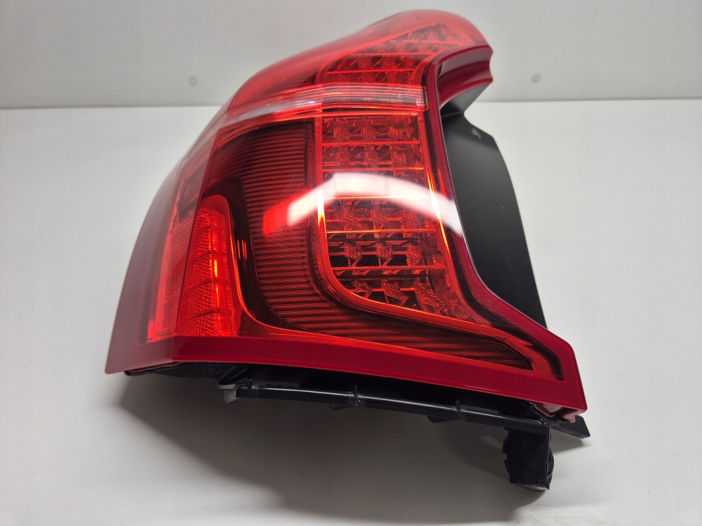 фото №6, Volvo xc90 ii лампа задняя левая led оригинал europa 31655915