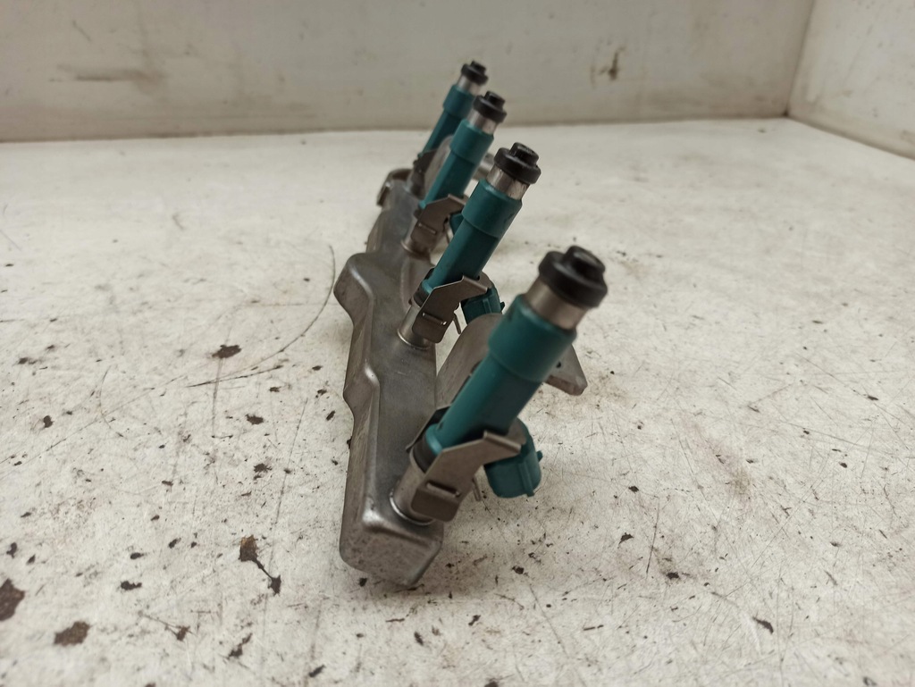 фото №4, Mazda 2 3 1.6b молдинг упорскування