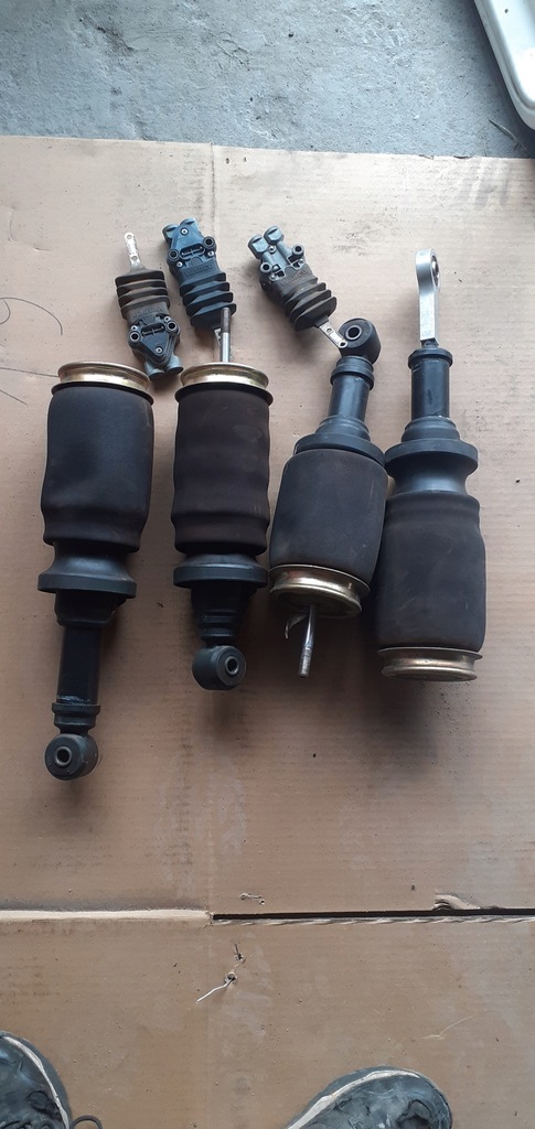 фото №1, Scania r подушка кабіна оригінал перед задня